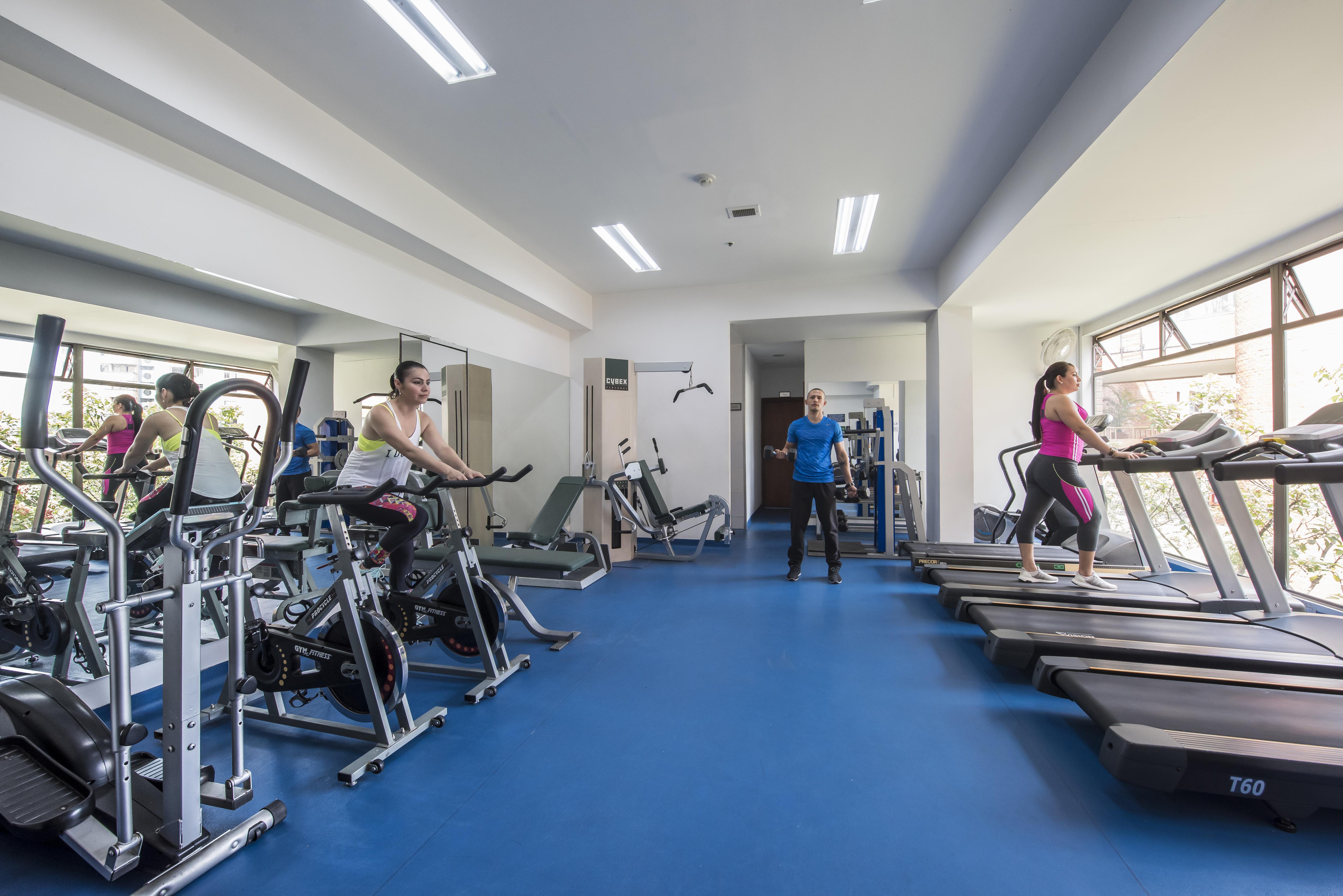 Hotel Dann Carlton Belfort Медельин Экстерьер фото The gym at the University of Nicosia