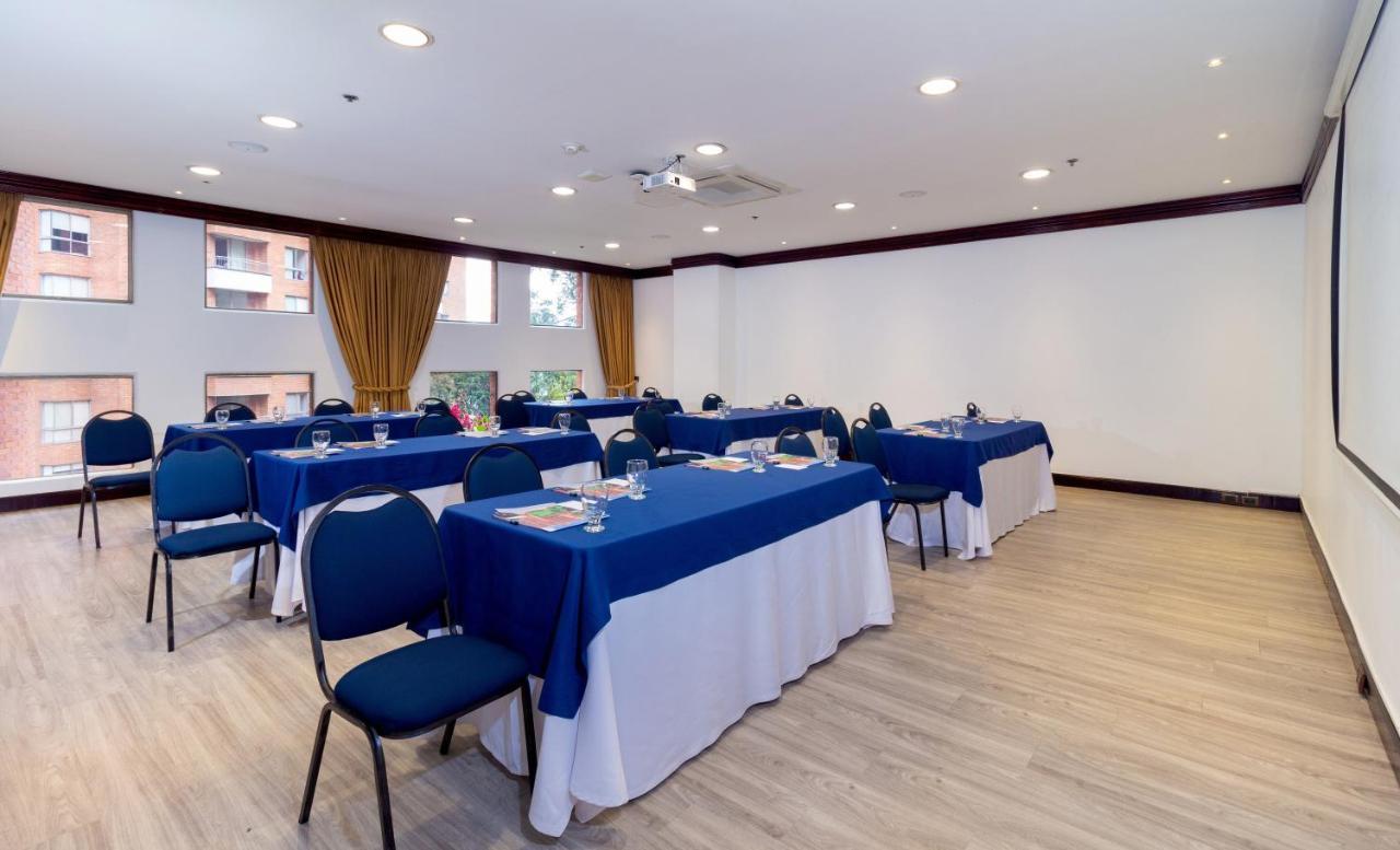 Hotel Dann Carlton Belfort Медельин Экстерьер фото Meeting room