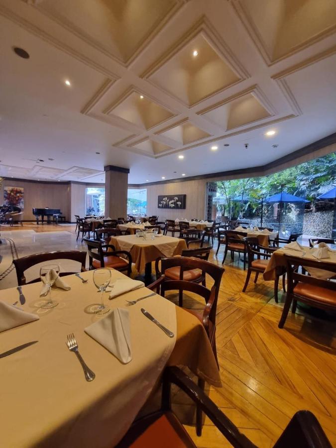 Hotel Dann Carlton Belfort Медельин Экстерьер фото The restaurant