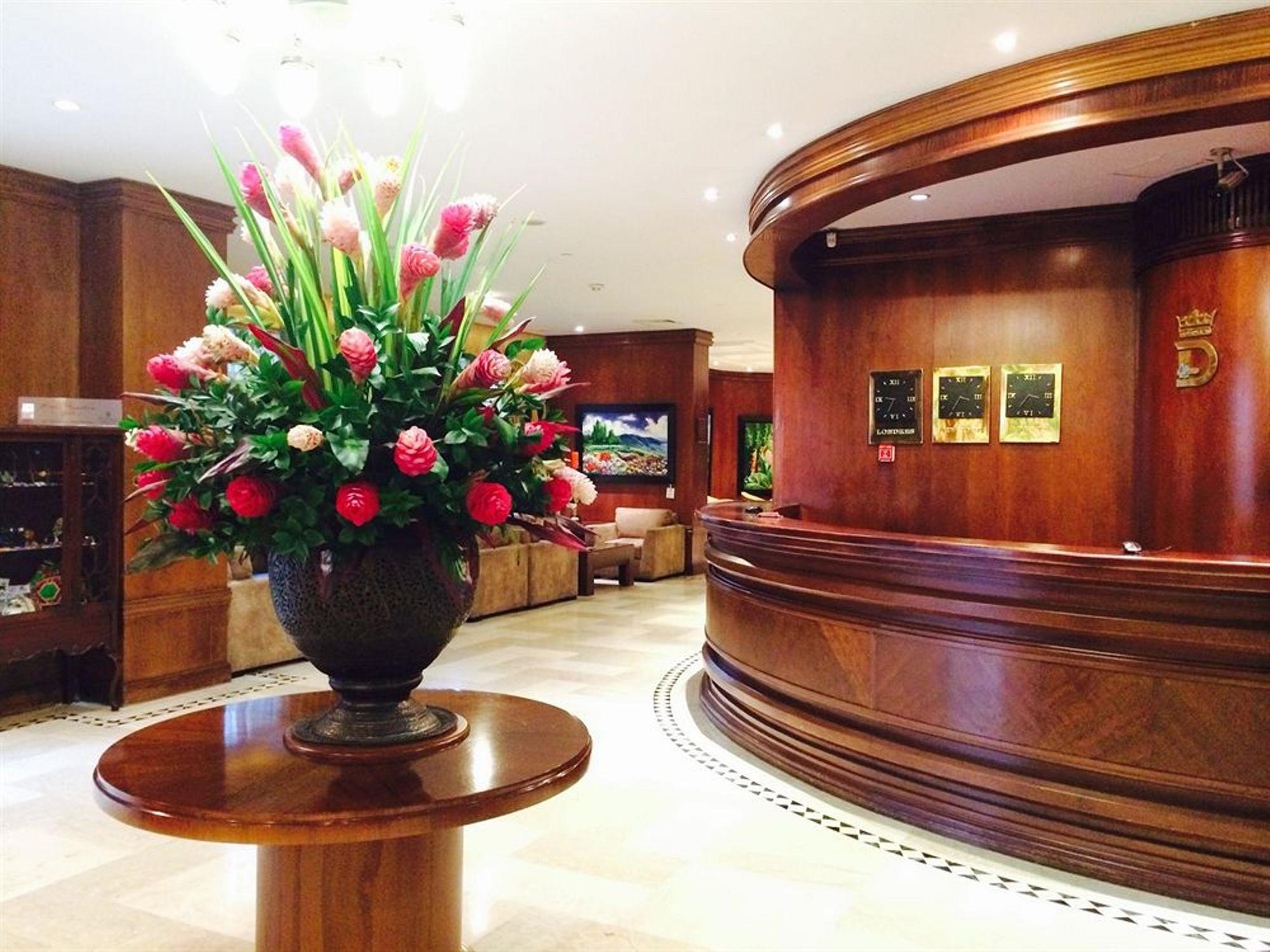 Hotel Dann Carlton Belfort Медельин Экстерьер фото The lobby of the hotel
